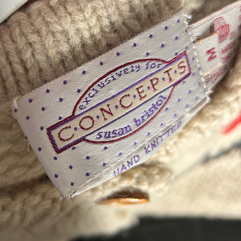 VINTAGE Concepts Susan Bristol Cardigan Womens M Beige Wool Heart Deer Pine Tree - Picture 3 of 14